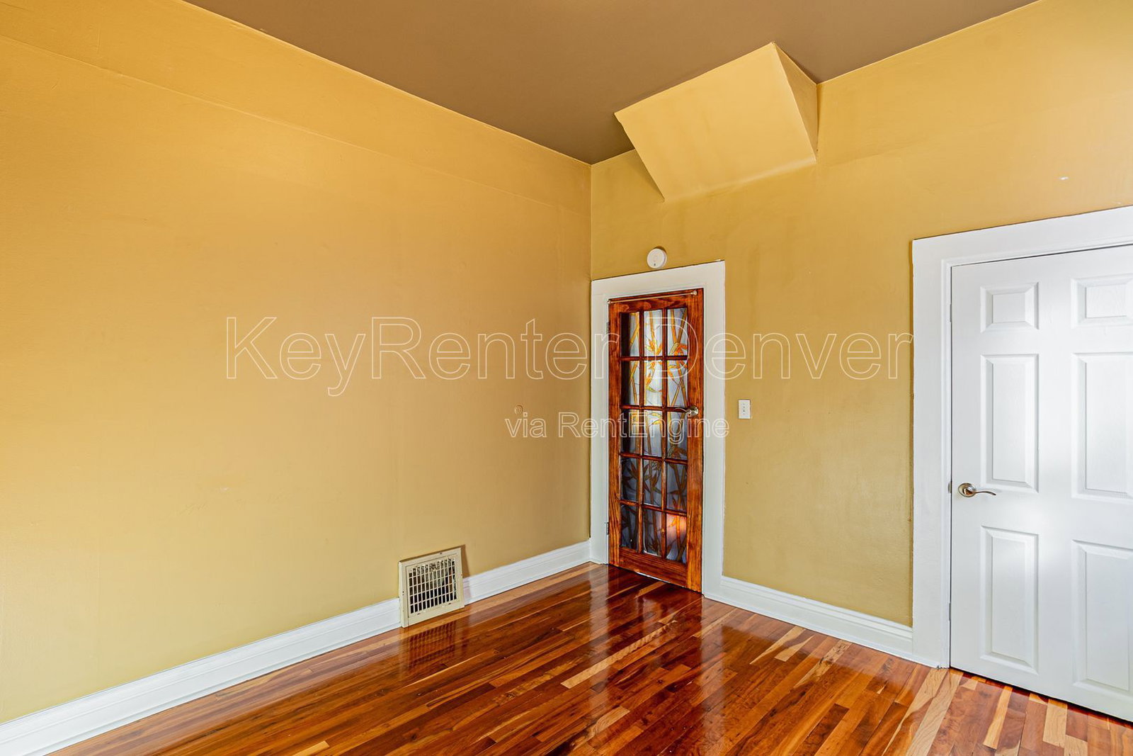 Gallery Image 15