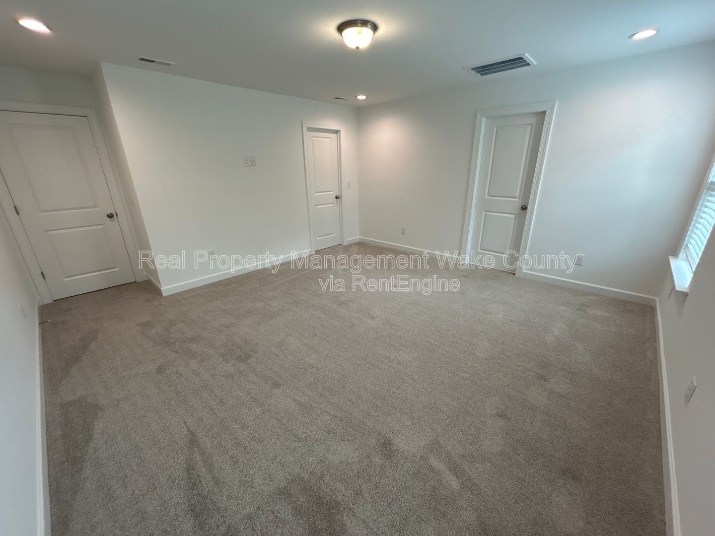 Gallery Image 19