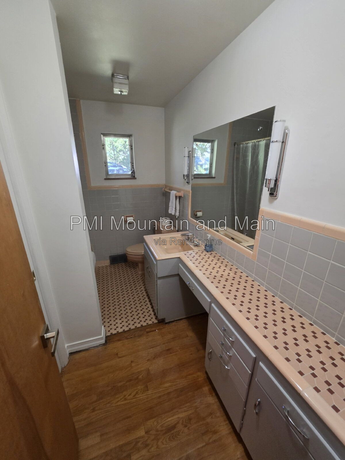 Gallery Image 18