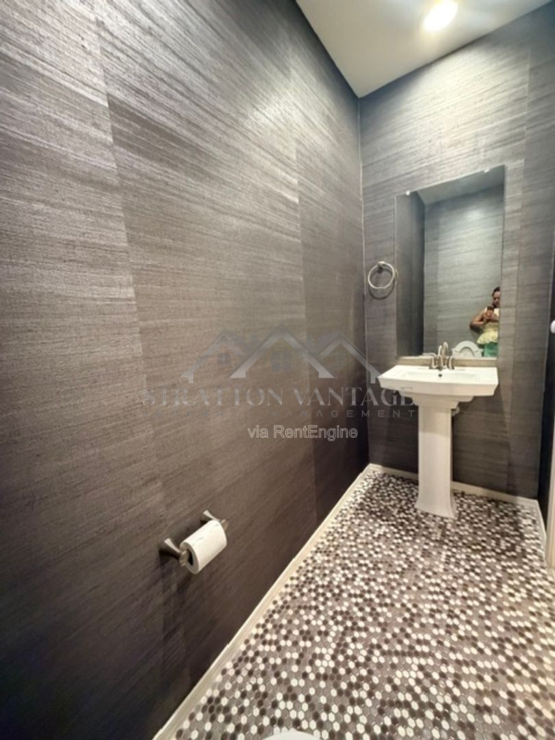 Gallery Image 34
