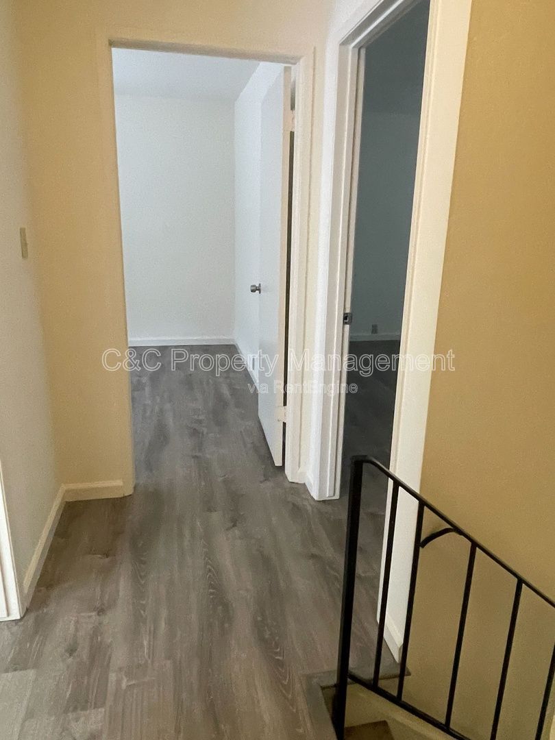 Gallery Image 22