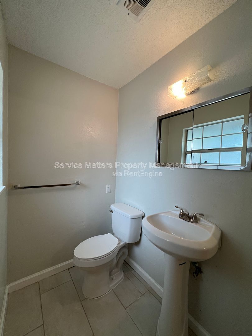 Gallery Image 16