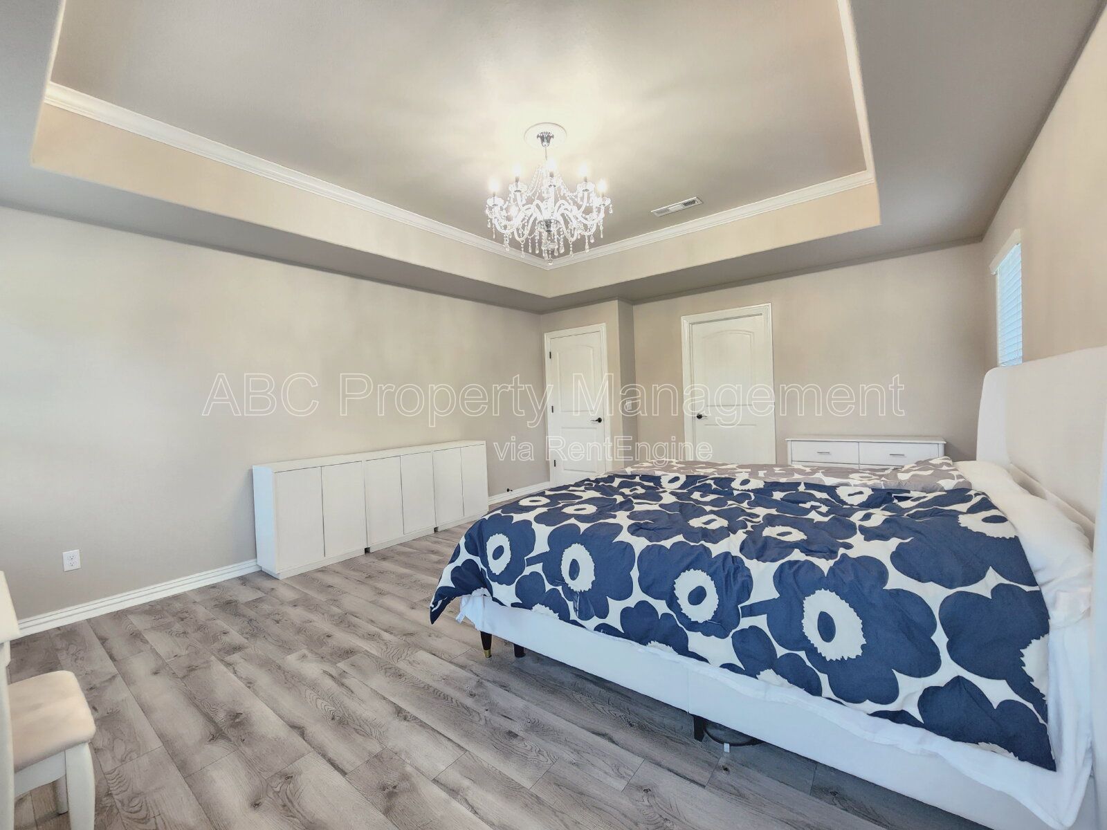 Gallery Image 18