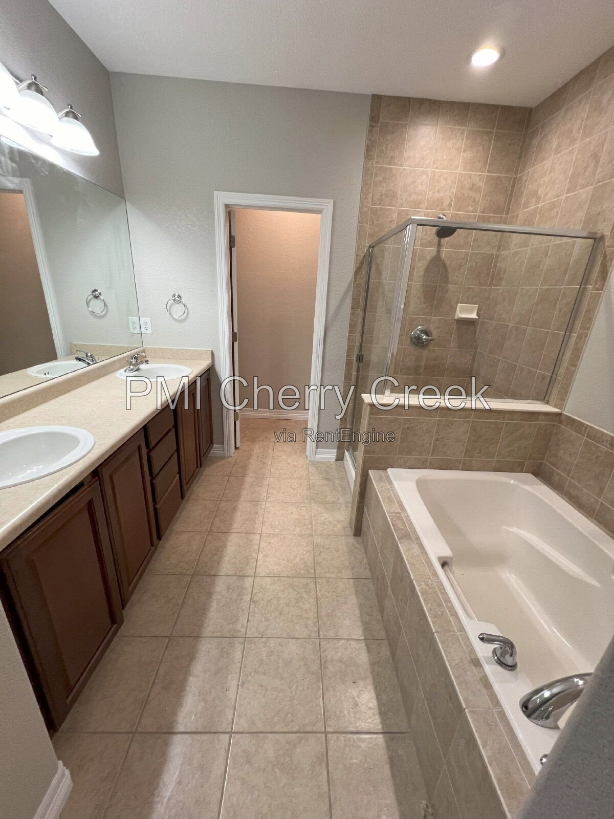Gallery Image 30