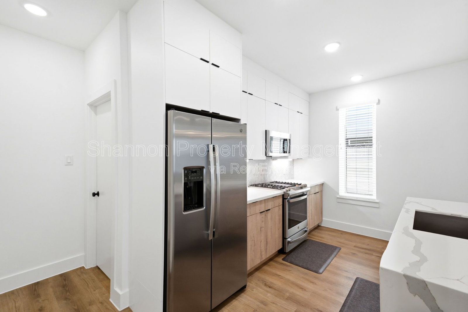 Gallery Image 16