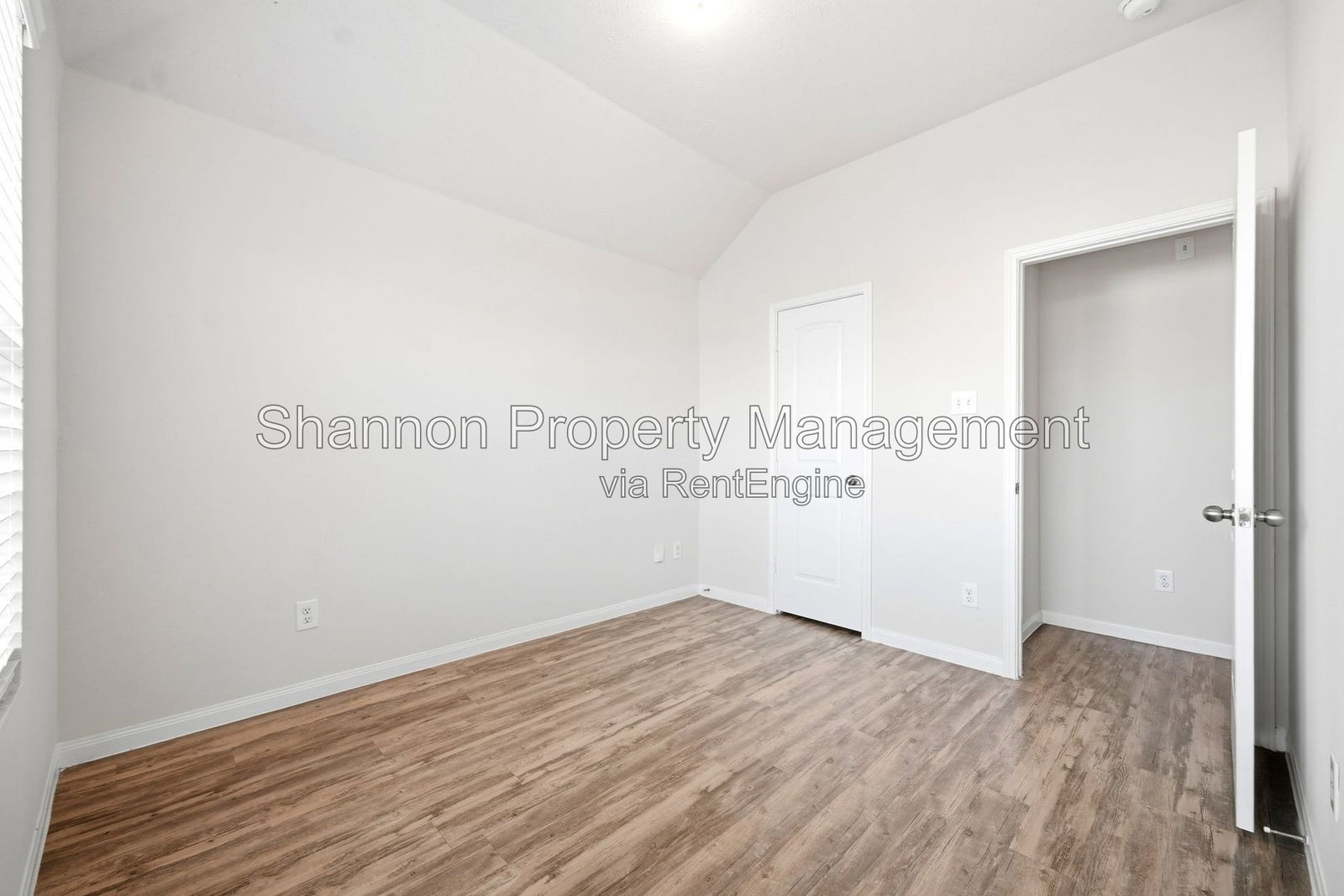 Gallery Image 19