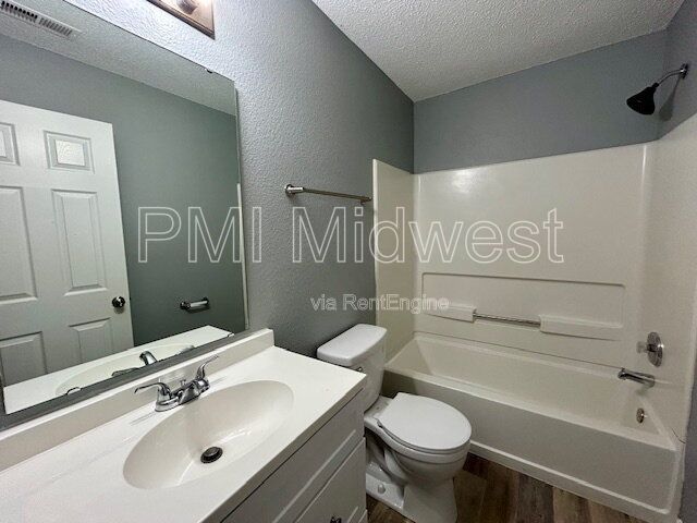 Gallery Image 14