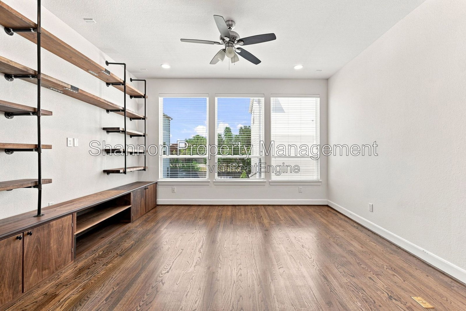 Gallery Image 15