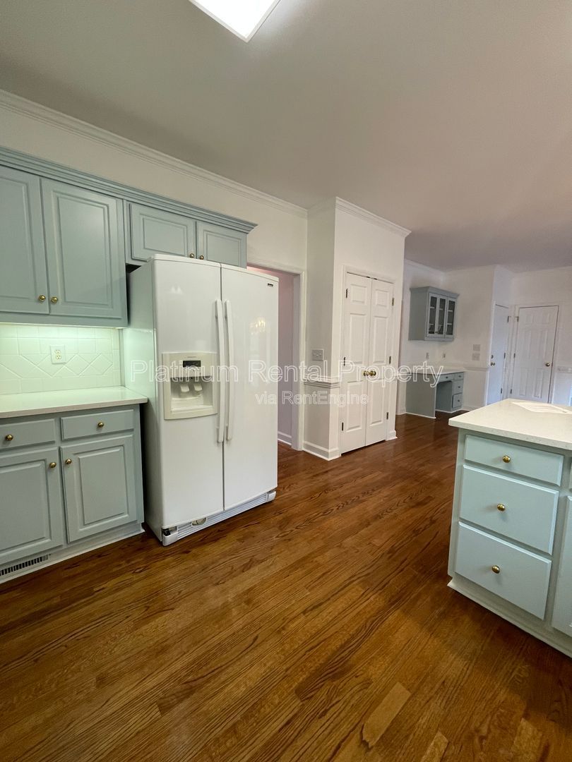 Gallery Image 18