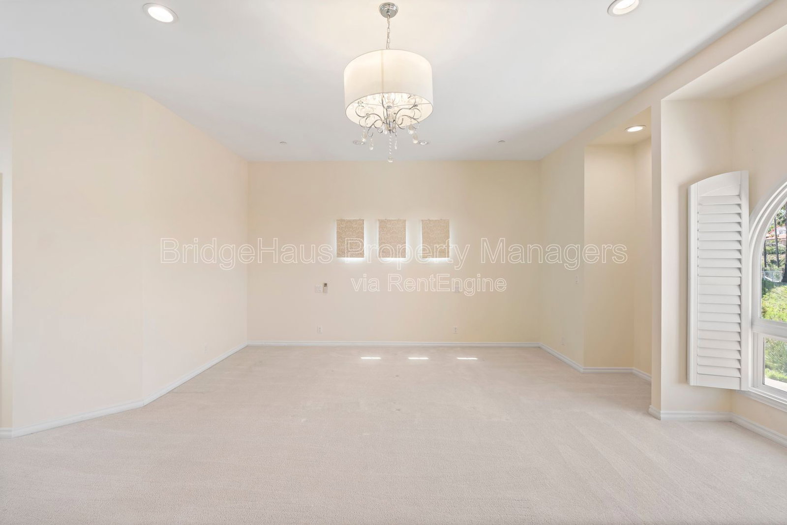 Gallery Image 36