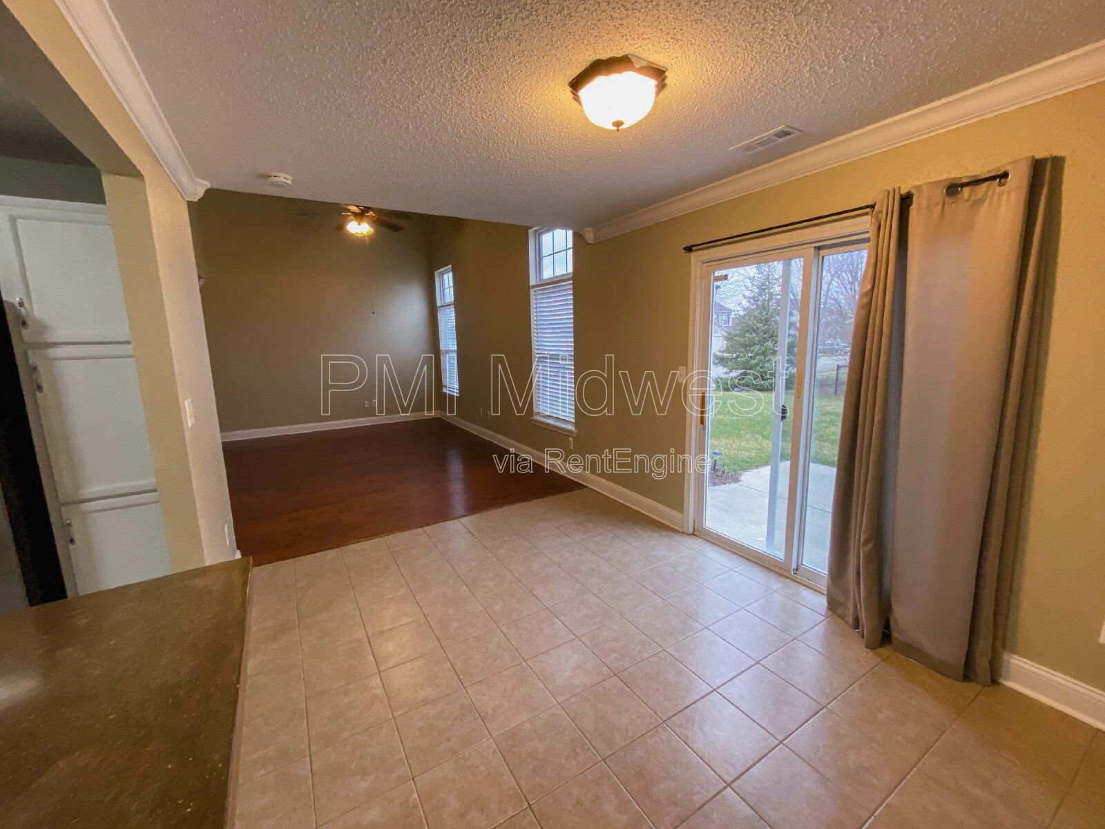 Gallery Image 19