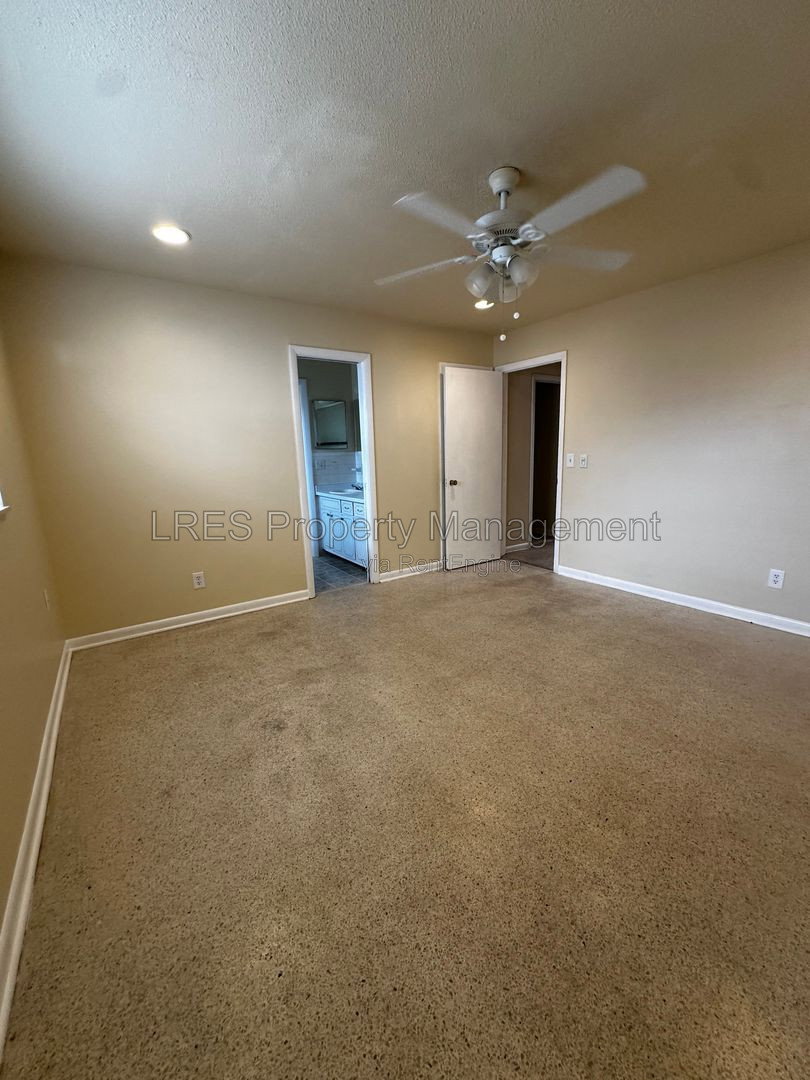Gallery Image 31
