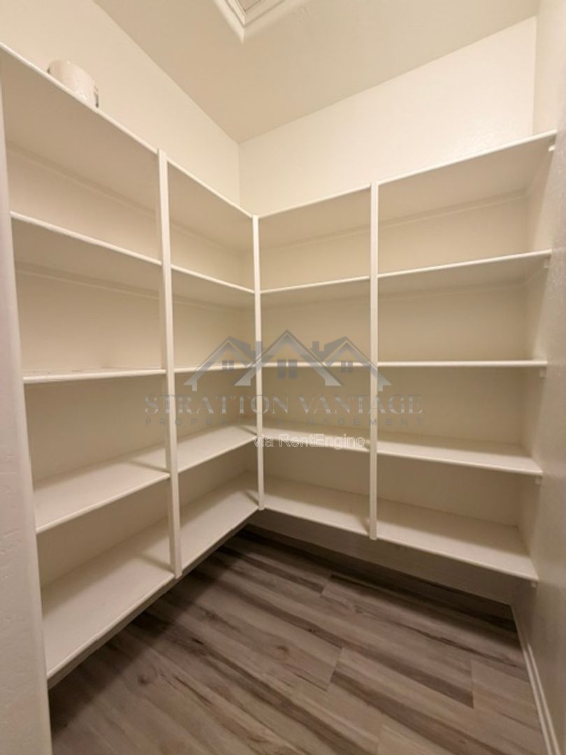 Gallery Image 17