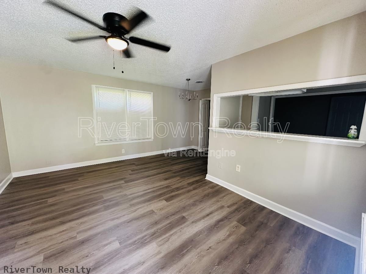 Gallery Image 16