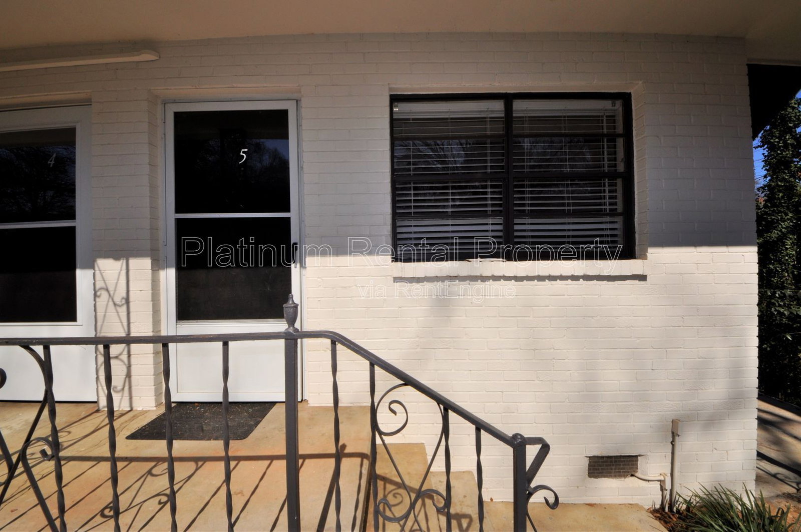 Gallery Image 16