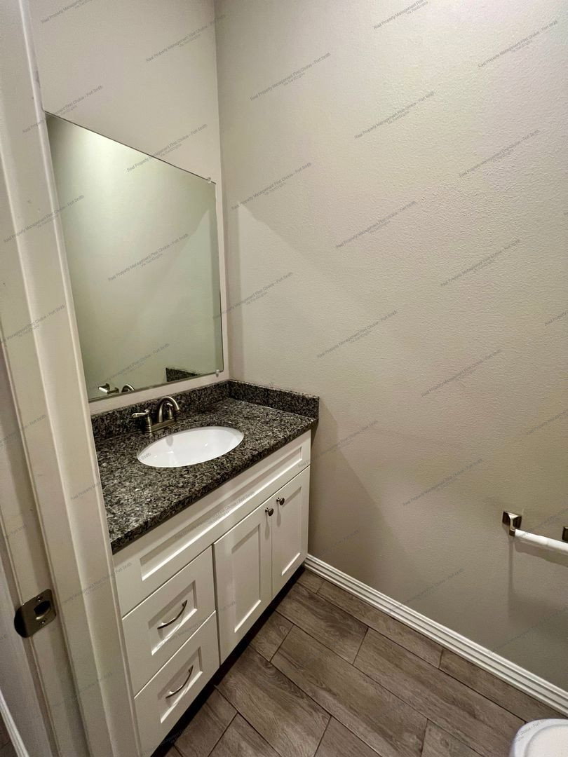 Gallery Image 10