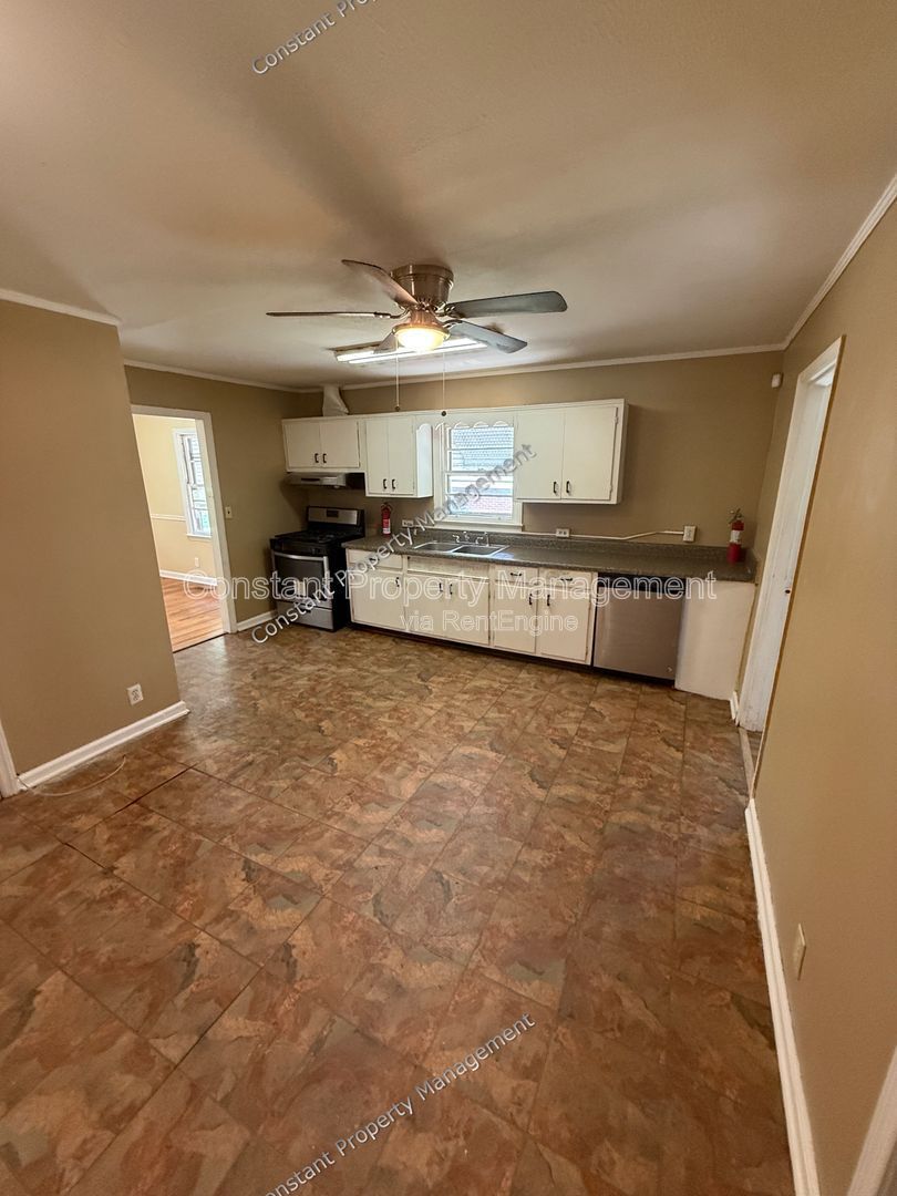 Gallery Image 11
