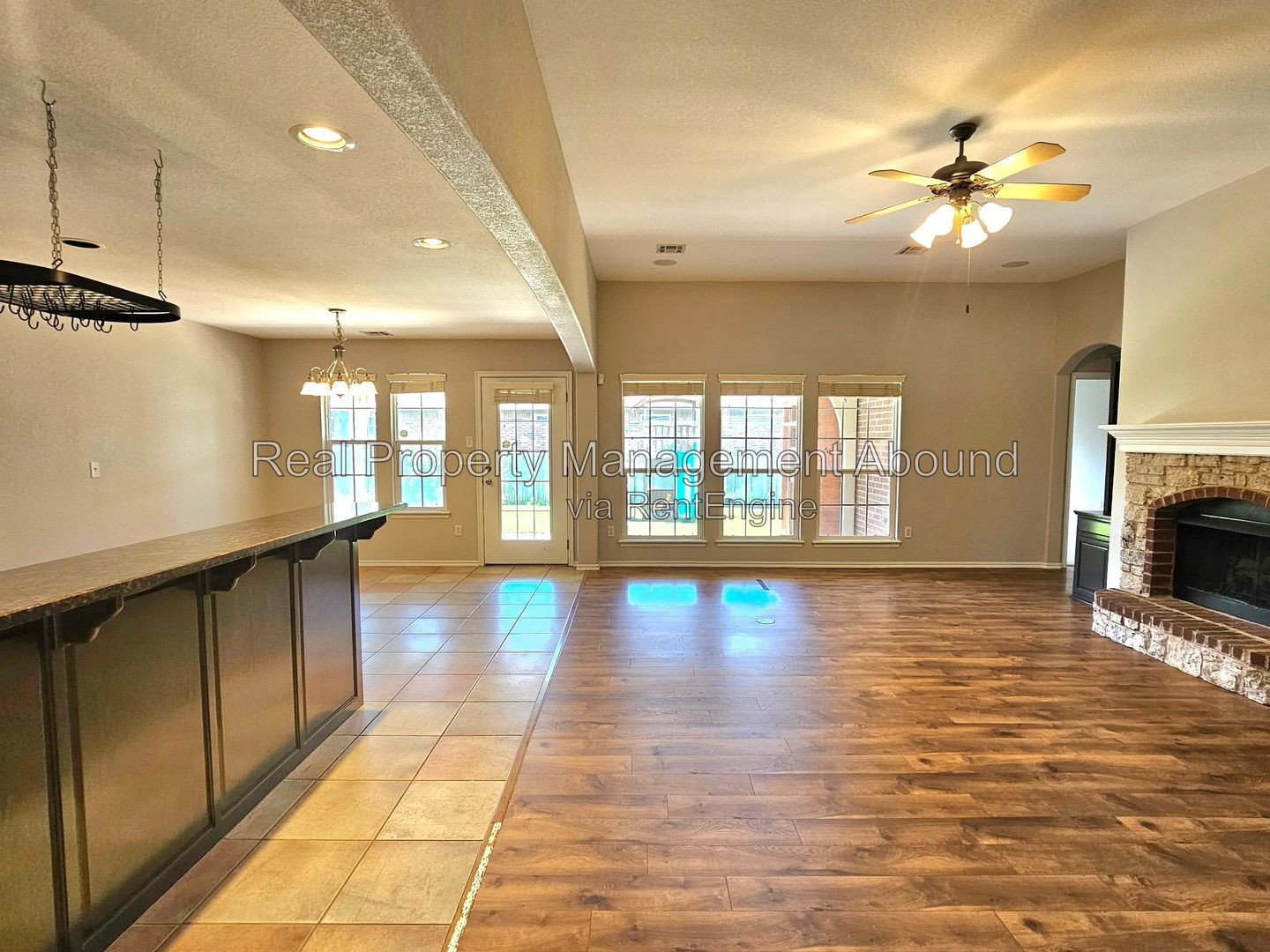 Gallery Image 18