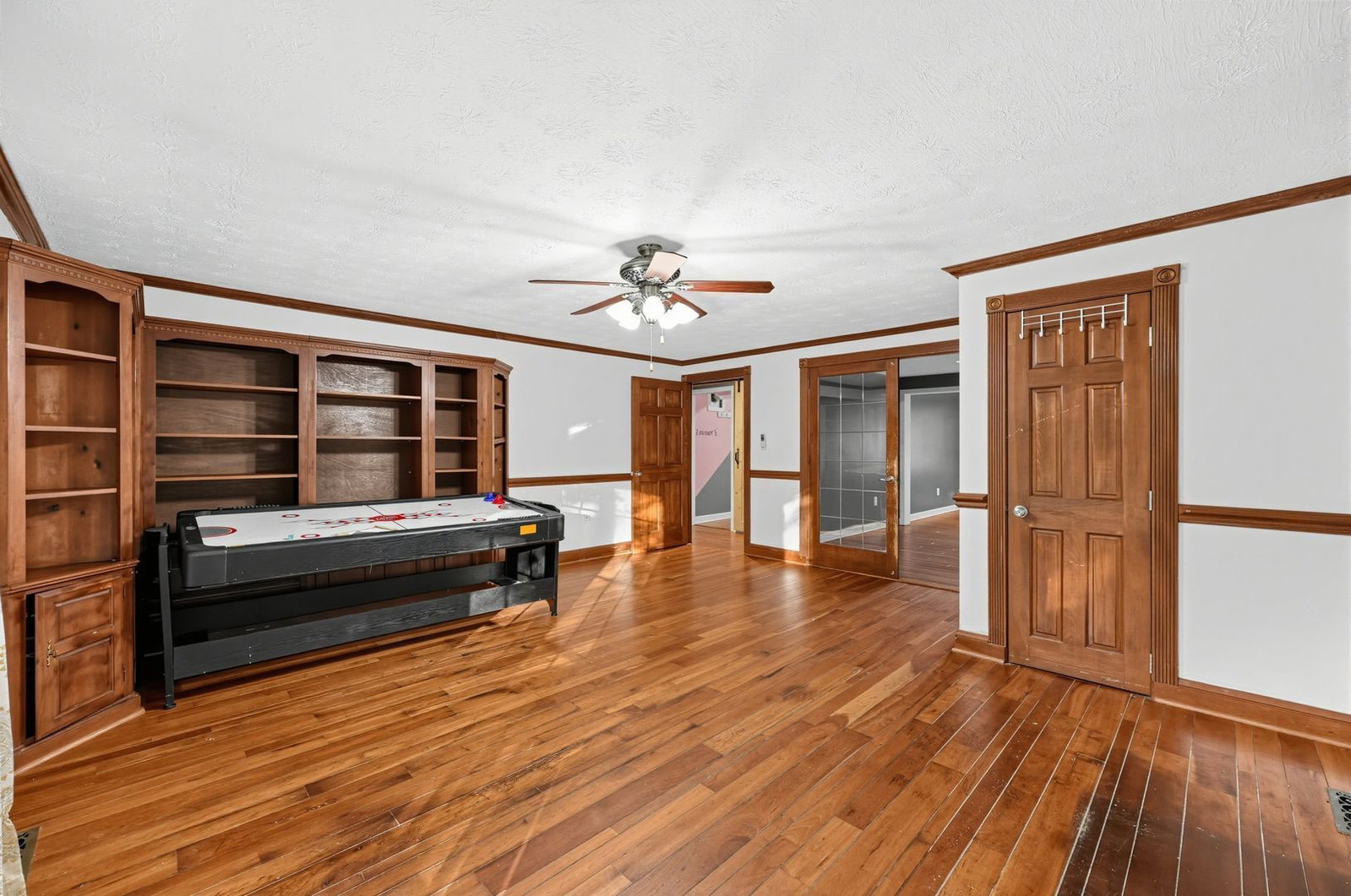 Gallery Image 19