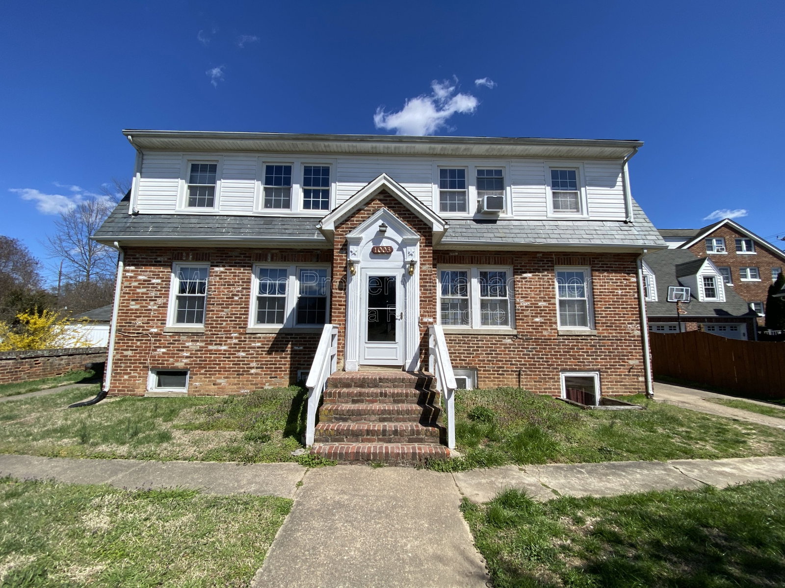 Gallery Image 0