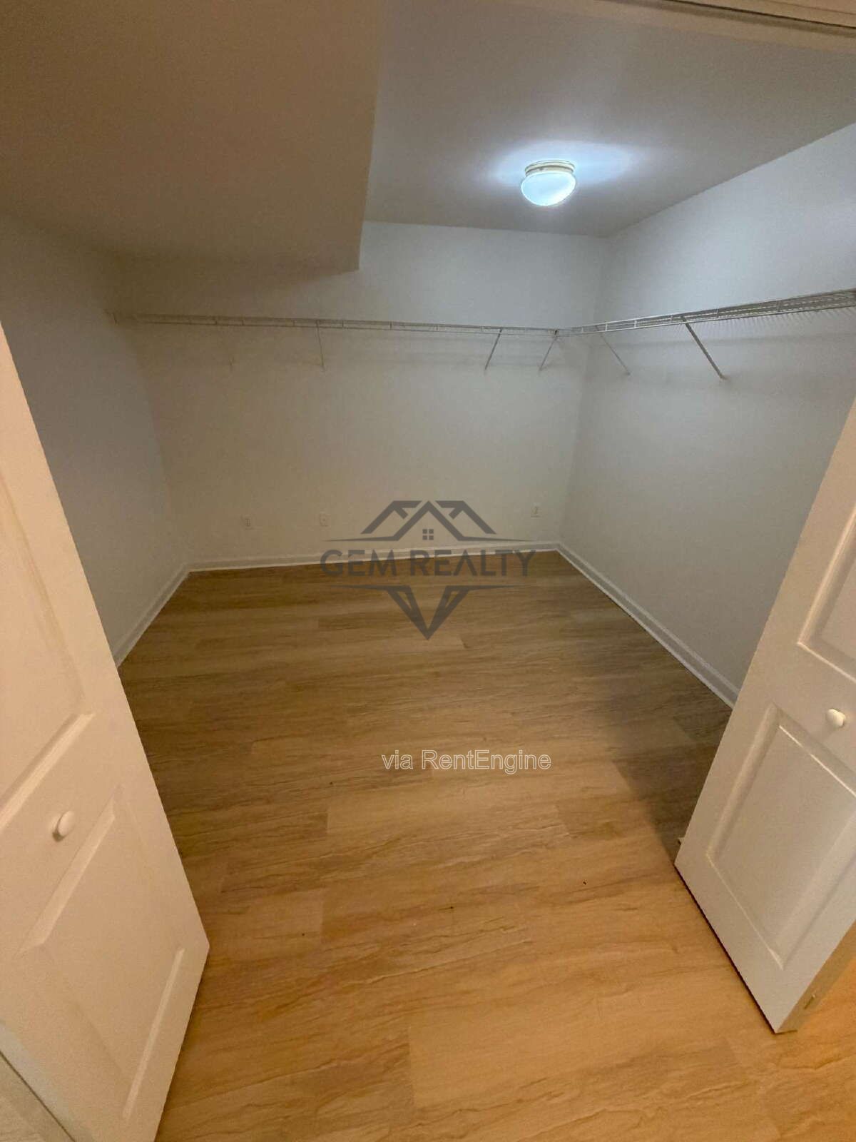 Gallery Image 37