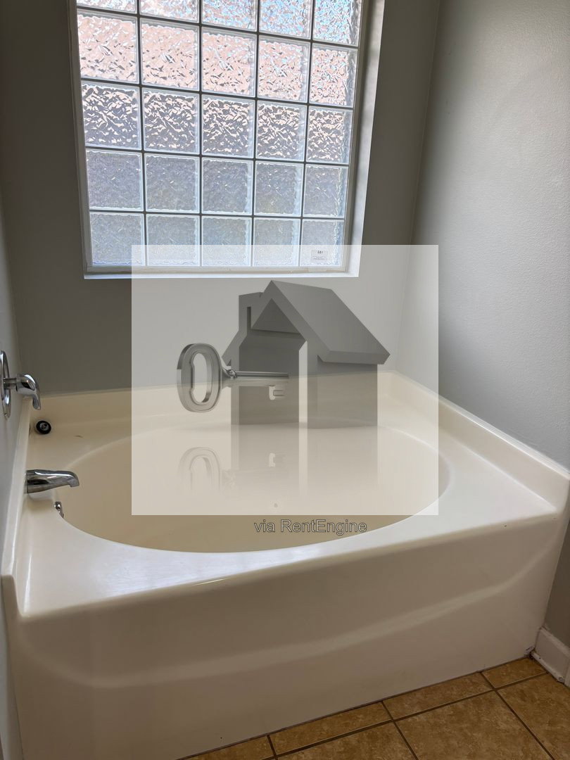 Gallery Image 16