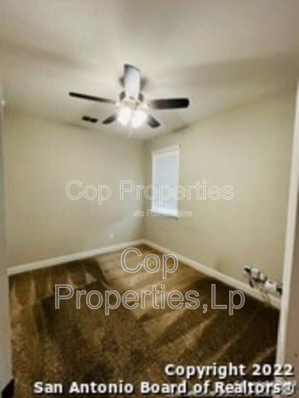 Gallery Image 16