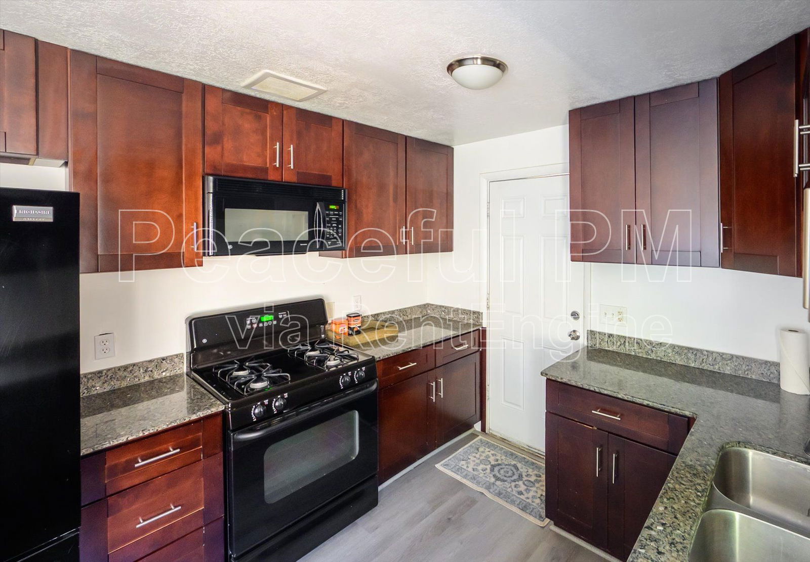 Gallery Image 0