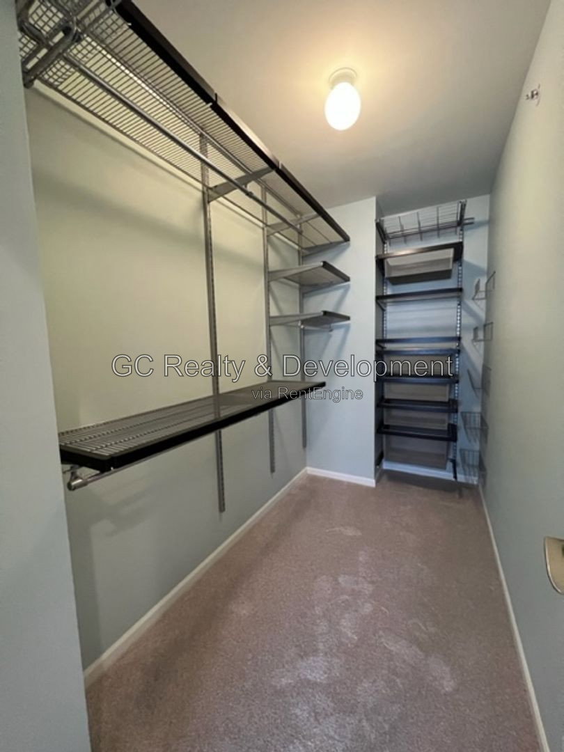 Gallery Image 17