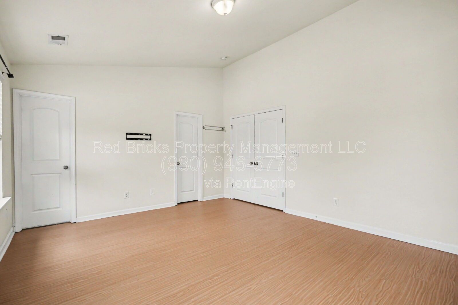 Gallery Image 19