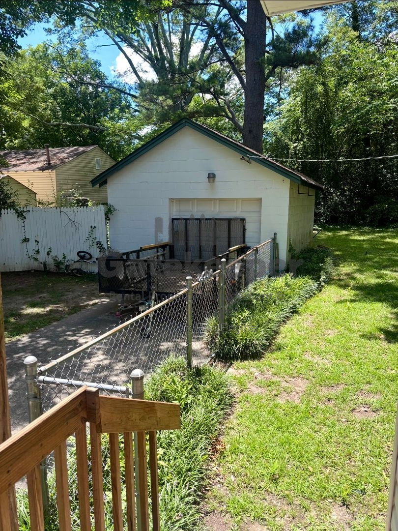 Gallery Image 17