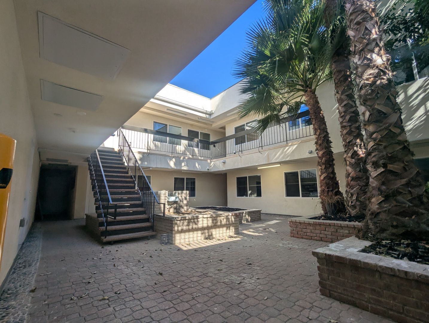 Gallery Image 13