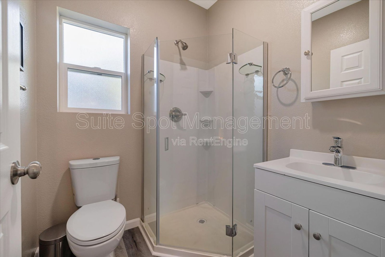 Gallery Image 16