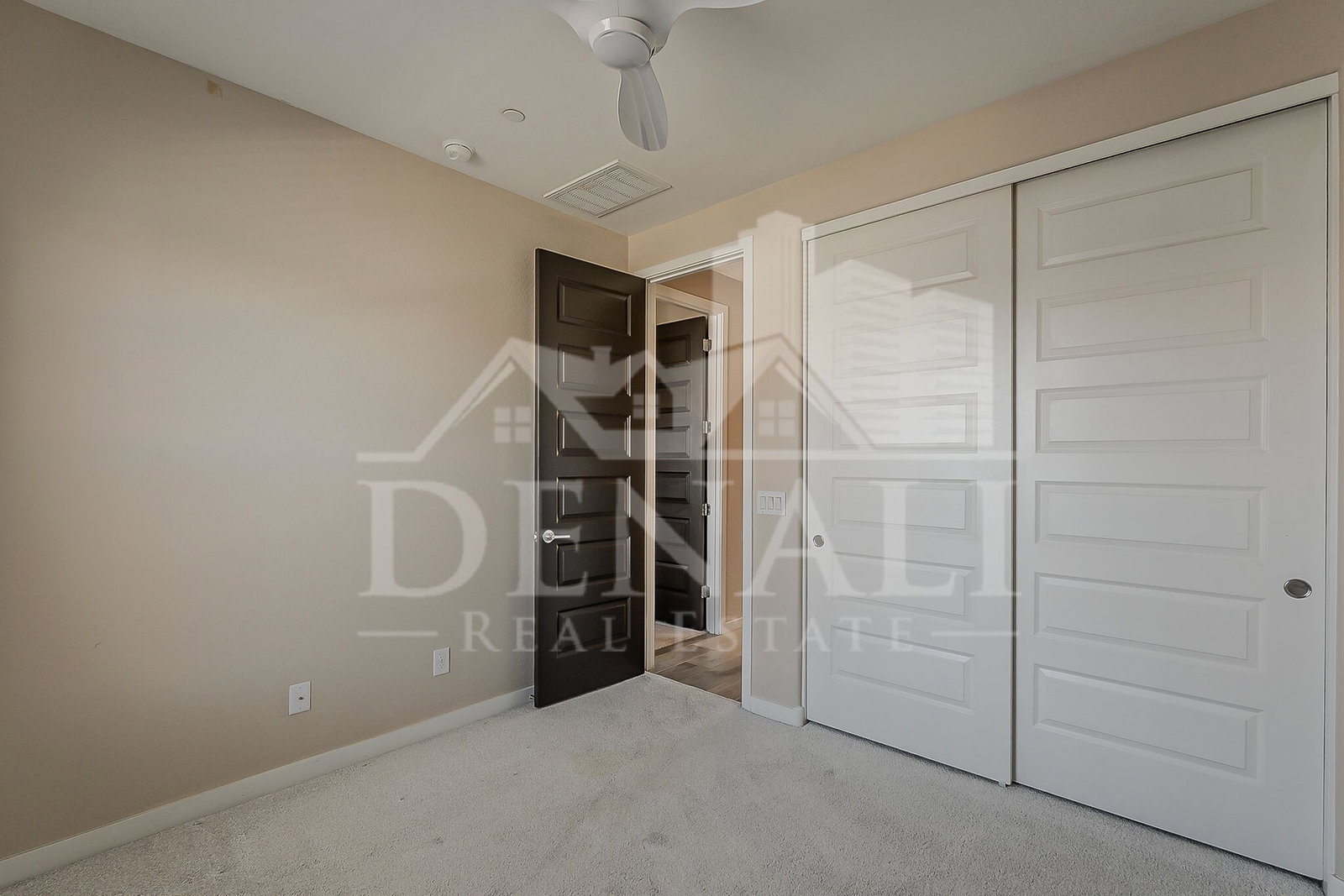 Gallery Image 19