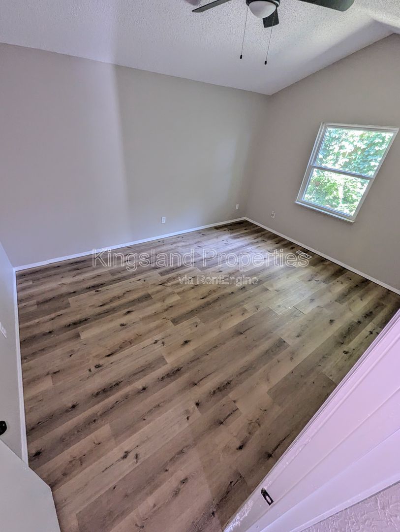 Gallery Image 14
