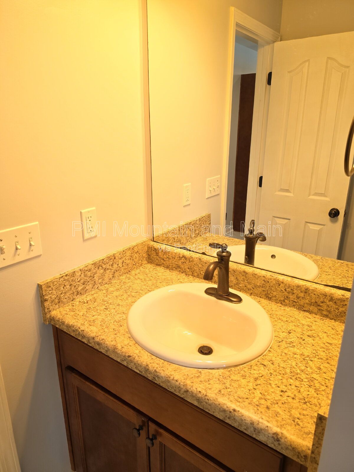 Gallery Image 15
