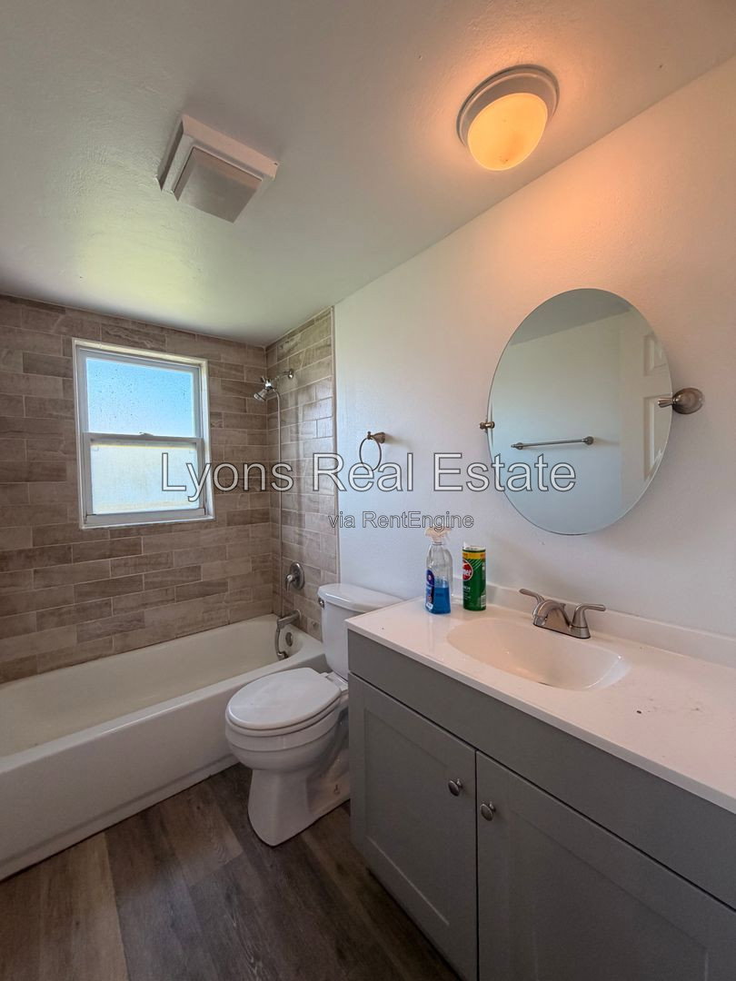 Gallery Image 12