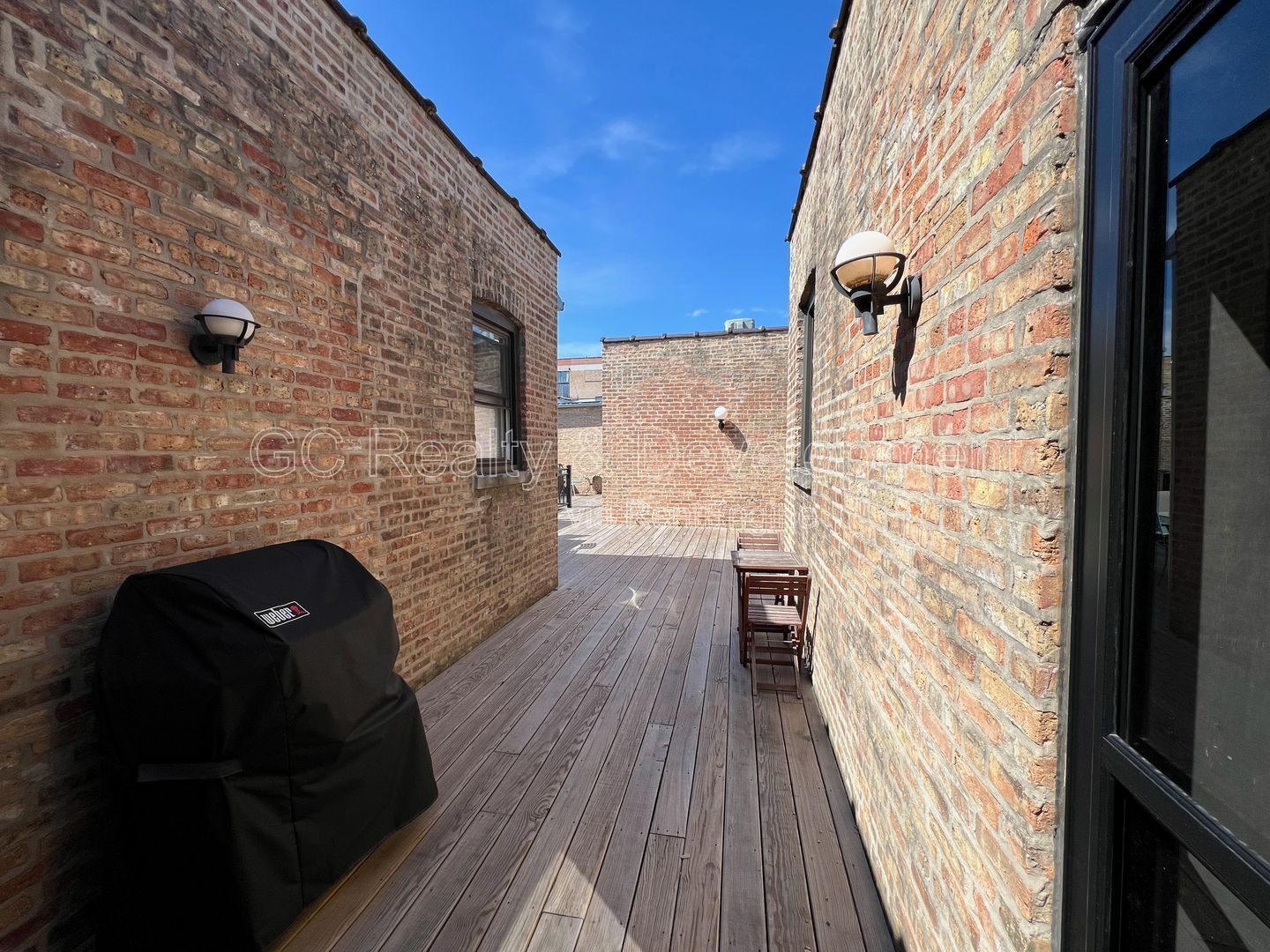 Gallery Image 15