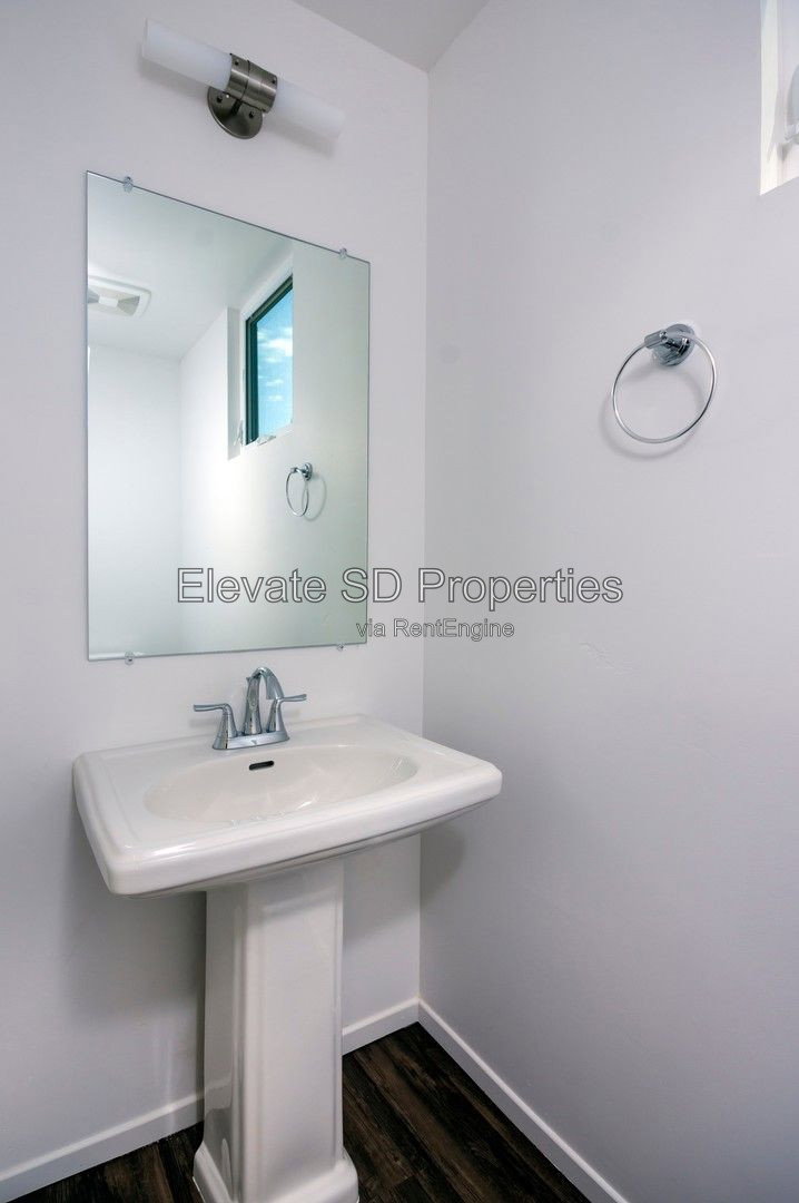 Gallery Image 14