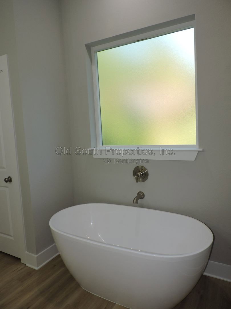 Gallery Image 17