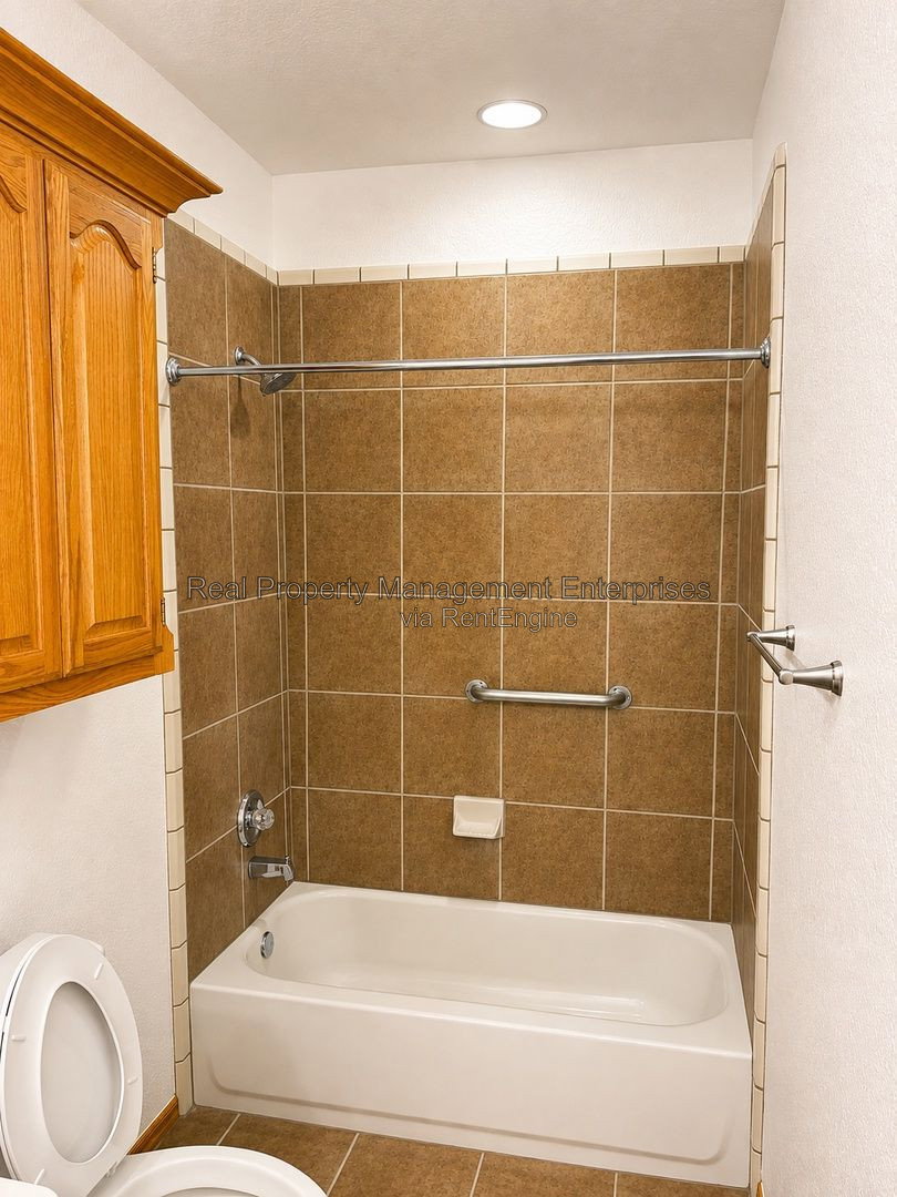 Gallery Image 25