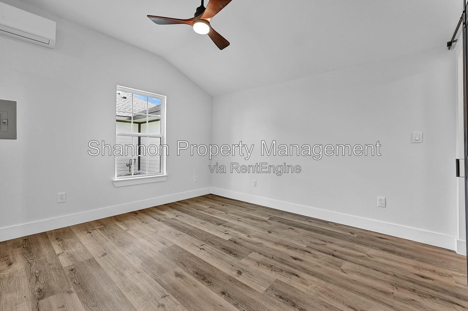 Gallery Image 25