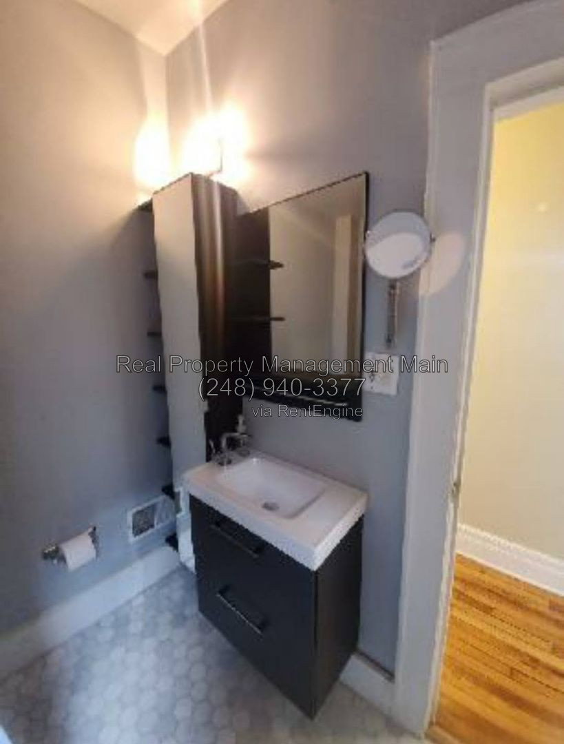 Gallery Image 14