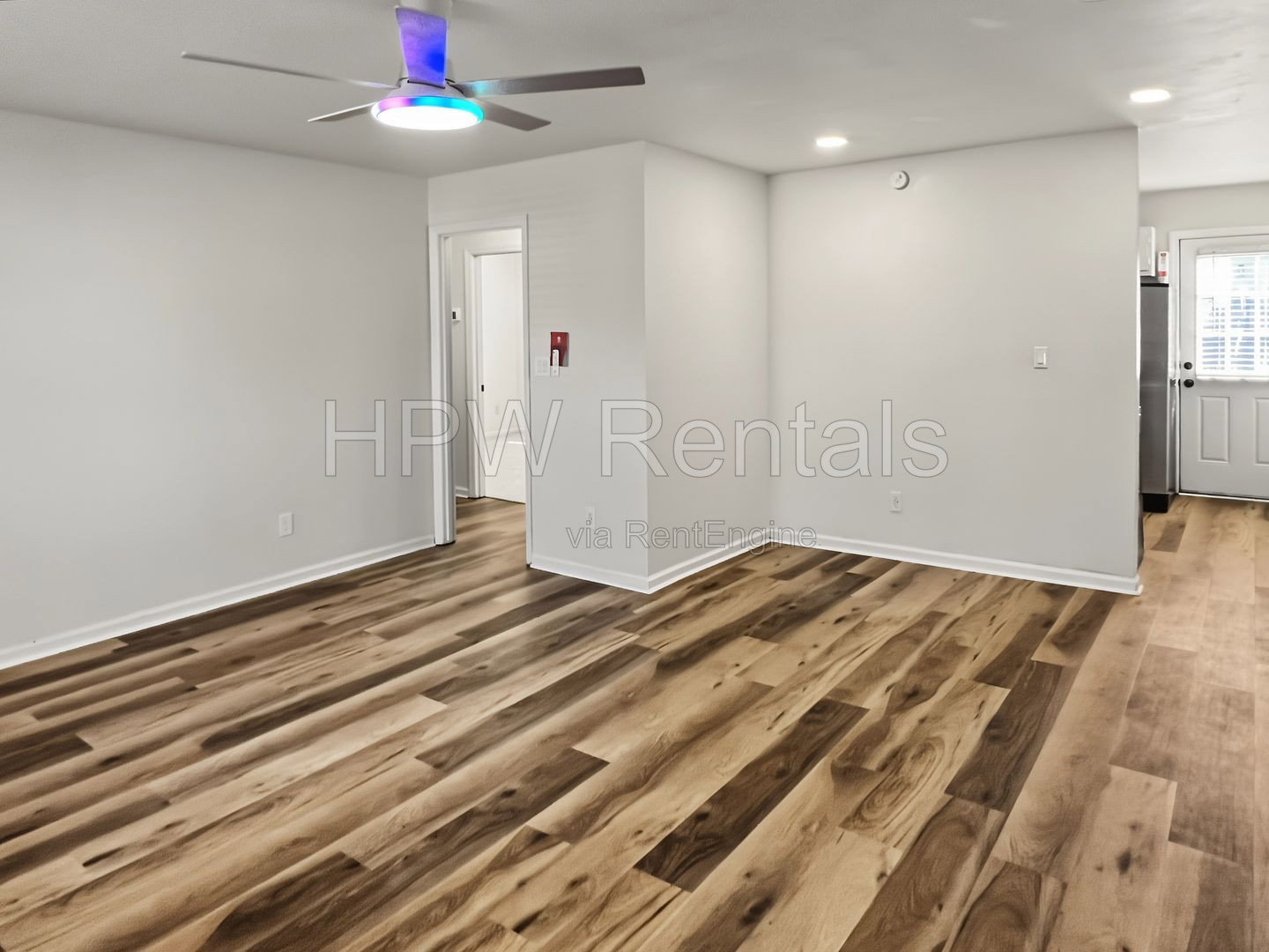 Gallery Image 0