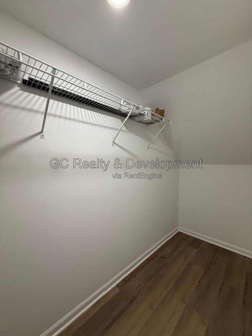 Gallery Image 22