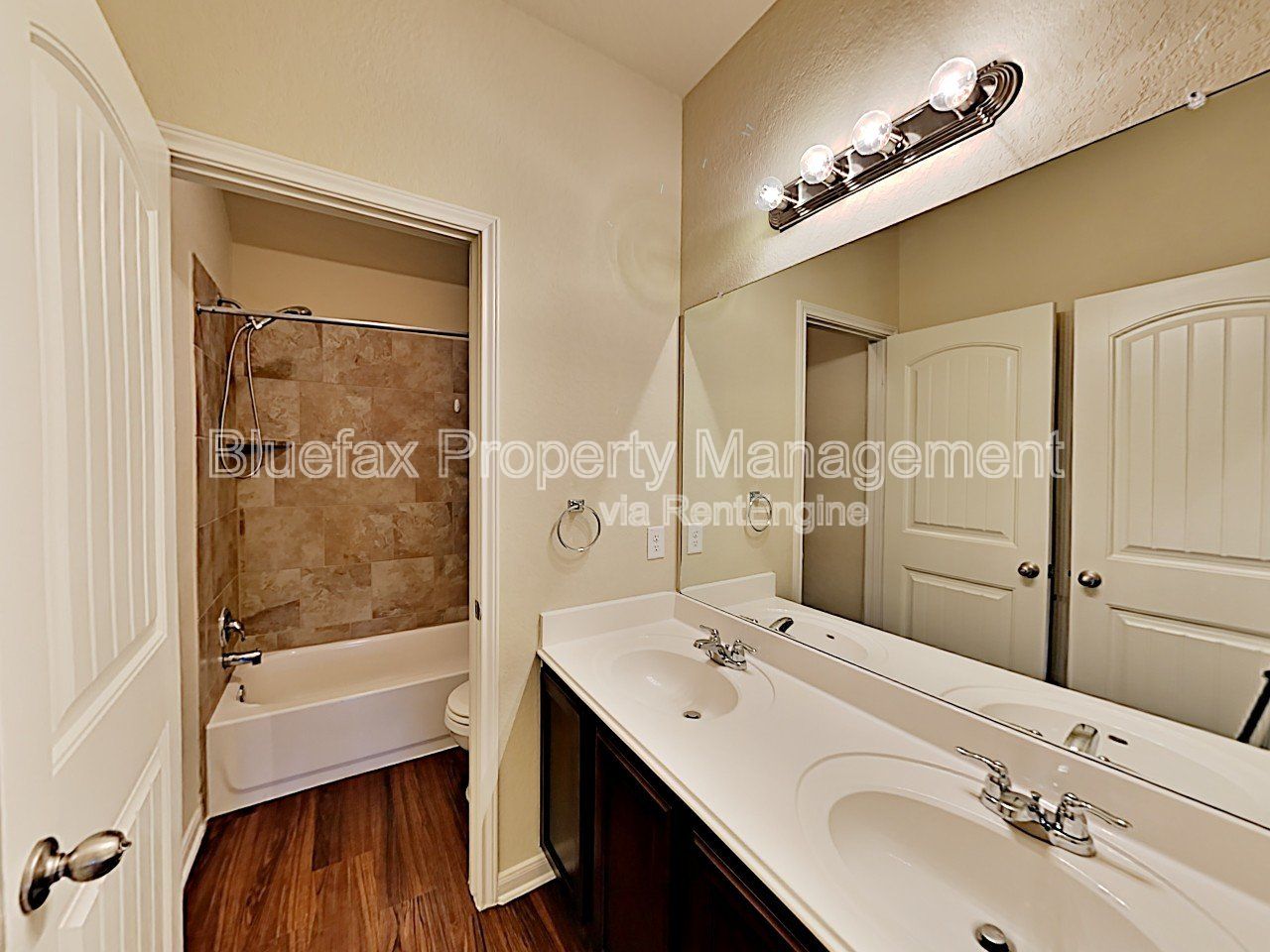 Gallery Image 31