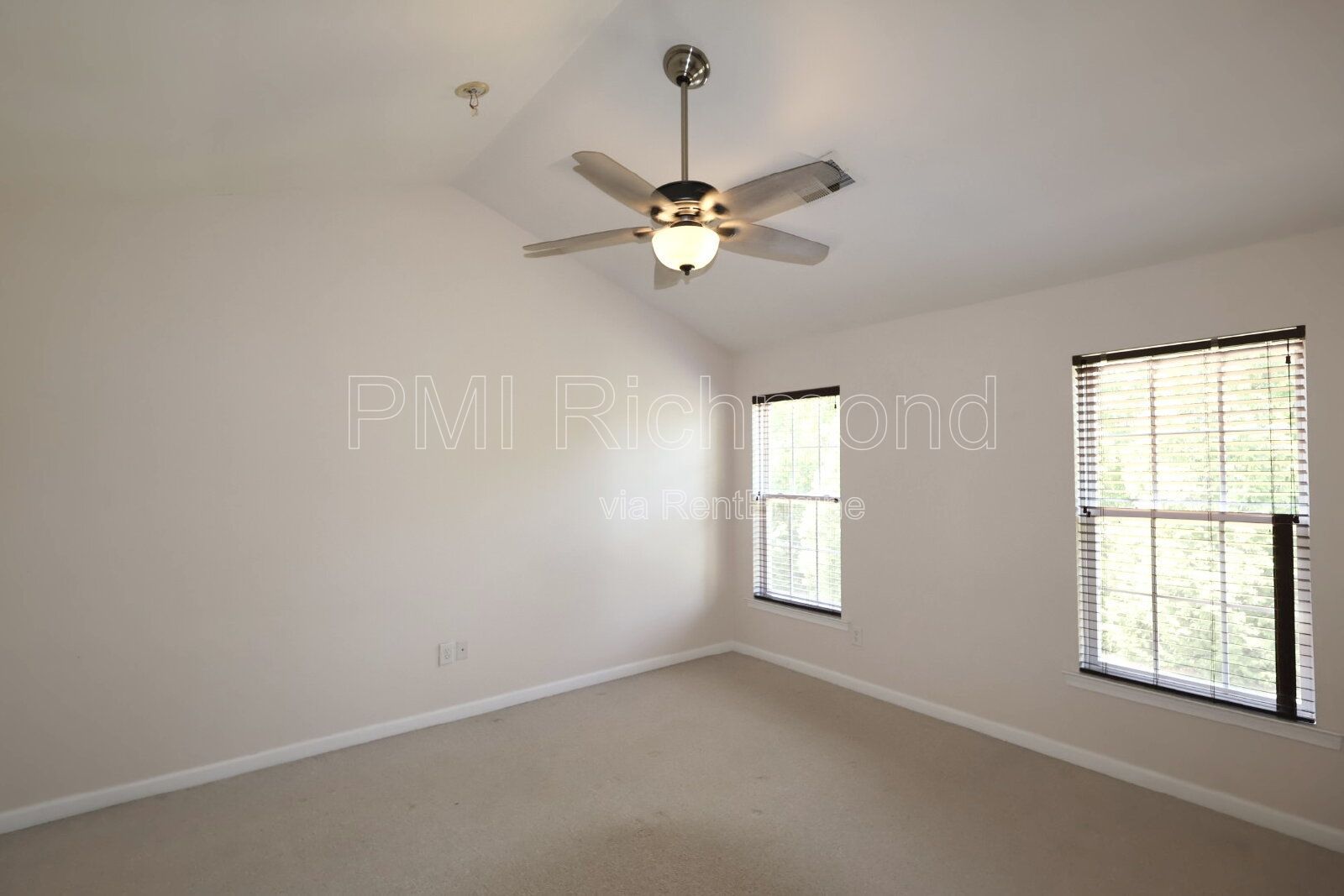 Gallery Image 19