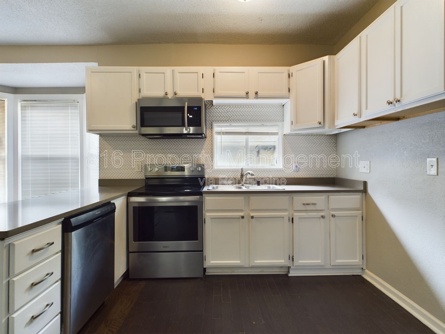 Gallery Image 13