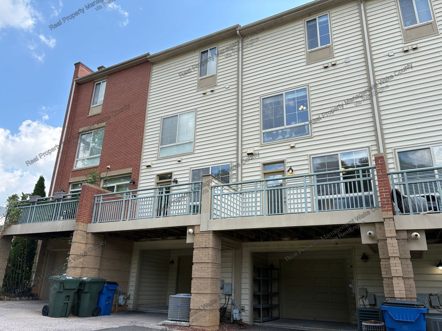 Gallery Image 16