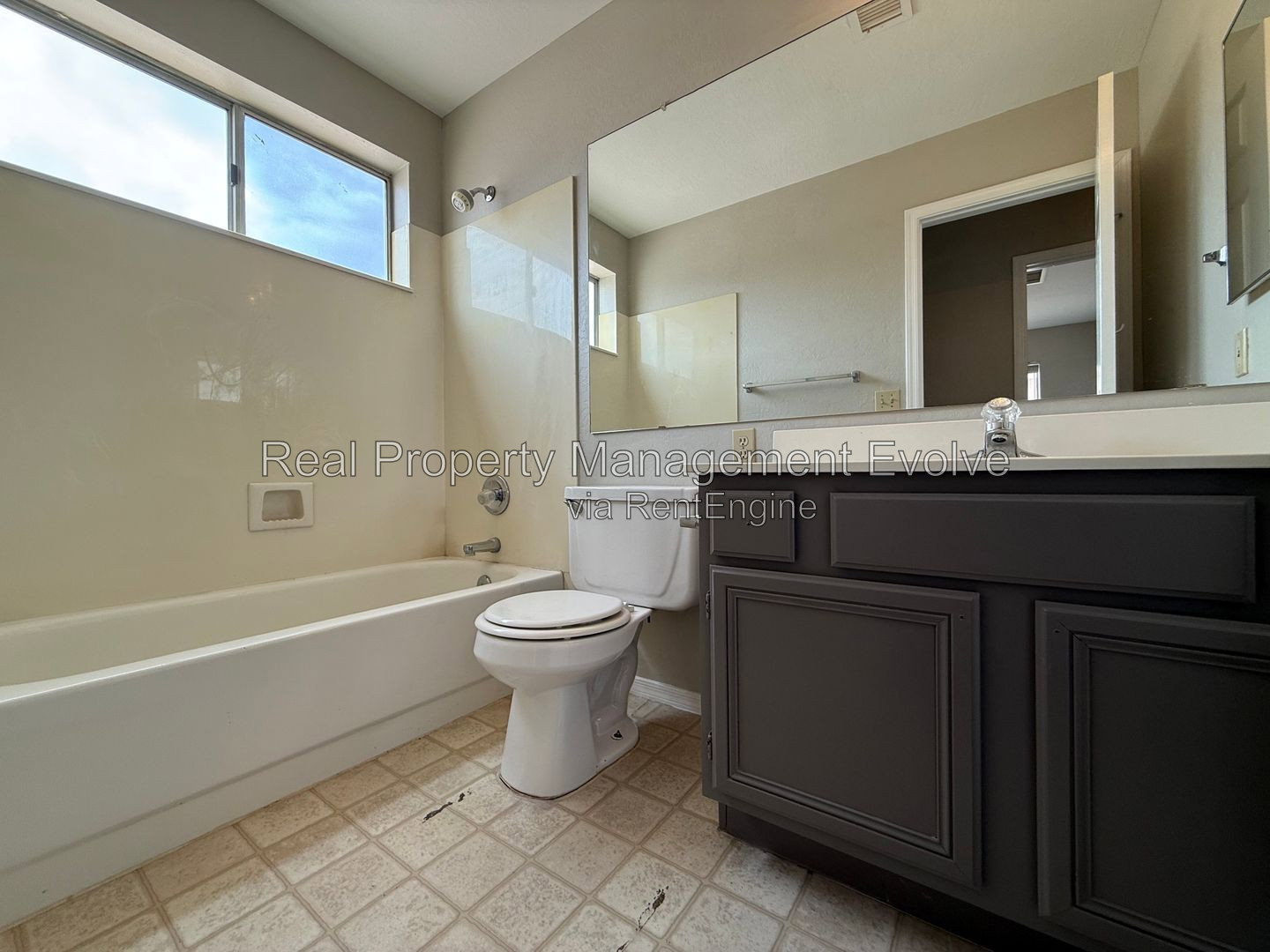 Gallery Image 16
